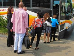 BB 04 BOARDING THE BUS